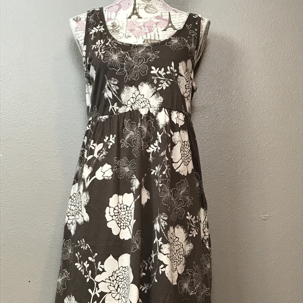 Sleeveless Floral Dress